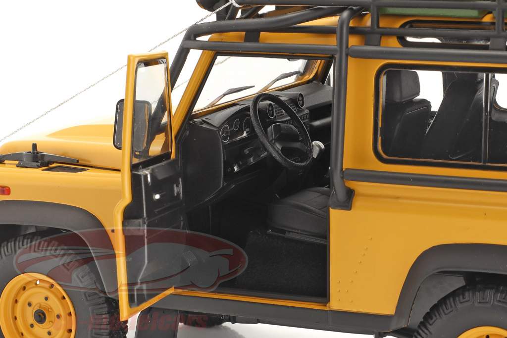 Land Rover Defender 90 okker-gul 1:18 Kyosho