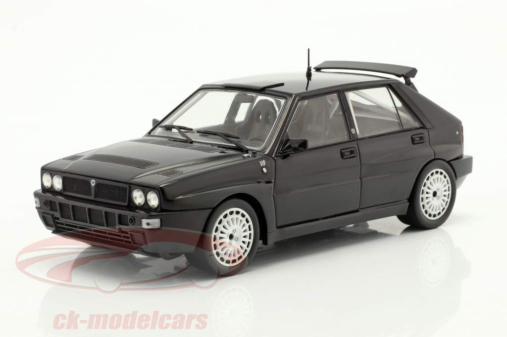 Lancia Delta Integrale 16V Nero 1:24 WhiteBox