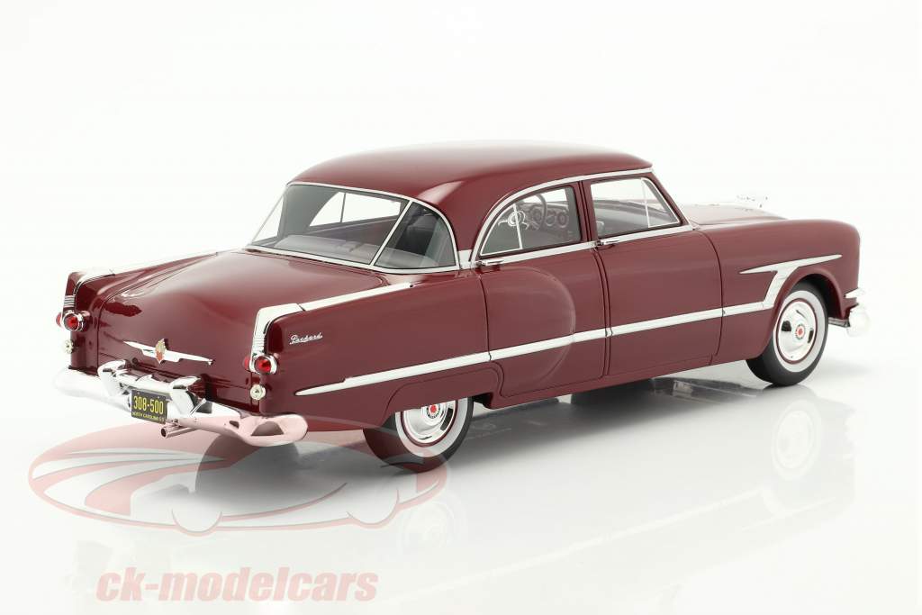 Packard Cavalier bouwjaar 1953 donkerrood 1:18 BoS-Models
