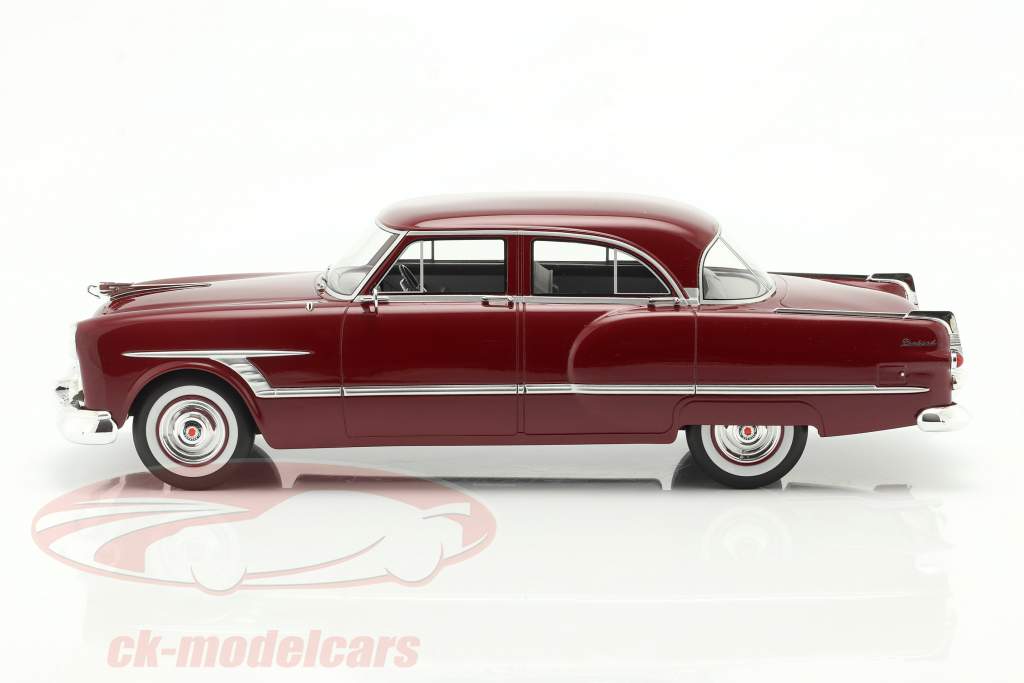 Packard Cavalier bouwjaar 1953 donkerrood 1:18 BoS-Models