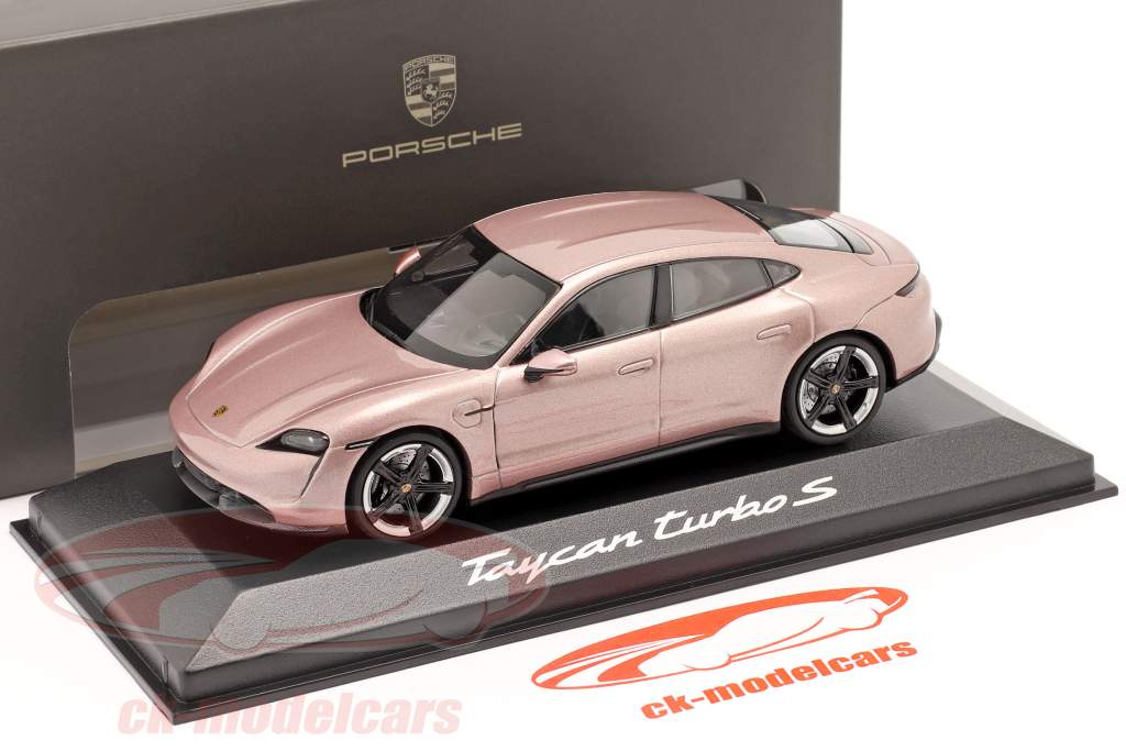 Porsche Taycan Turbo S Byggeår 2020 frozenberry metallisk 1:43 Minichamps