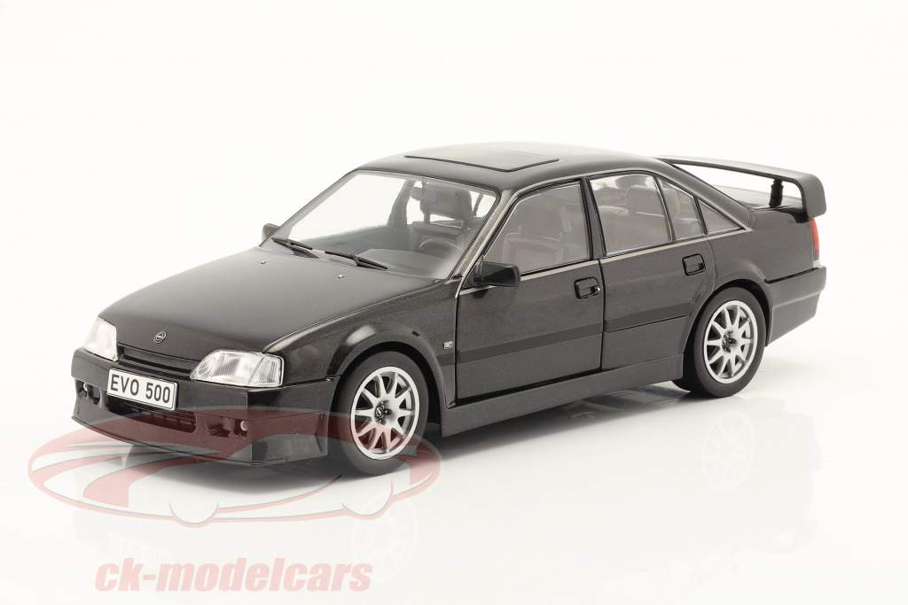 Opel Omega Evolution 500 year 1991 black 1:24 WhiteBox
