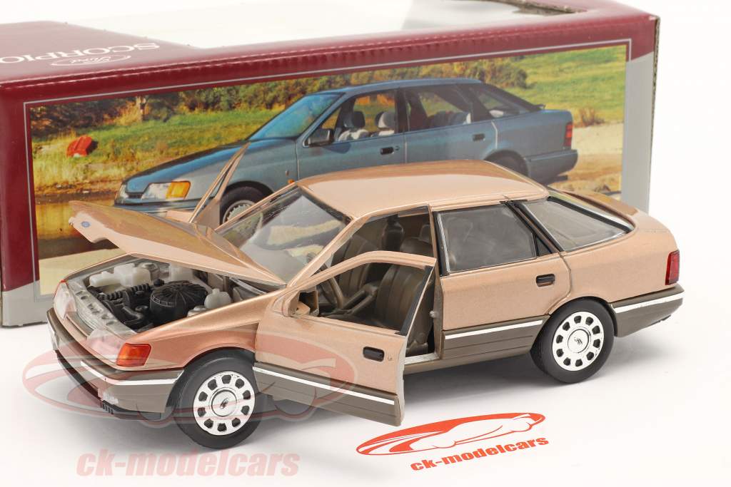 Ford Scorpio 1500 bronce metálico / Llantas cromadas 1:24 Schabak