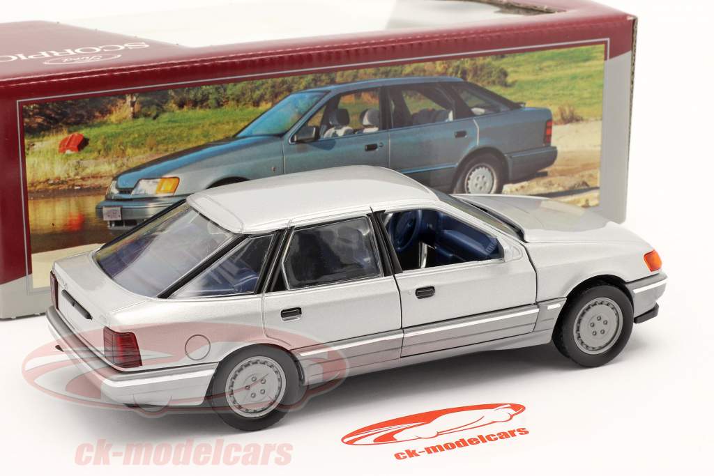 Ford Scorpio 1500 argent 1:24 Schabak