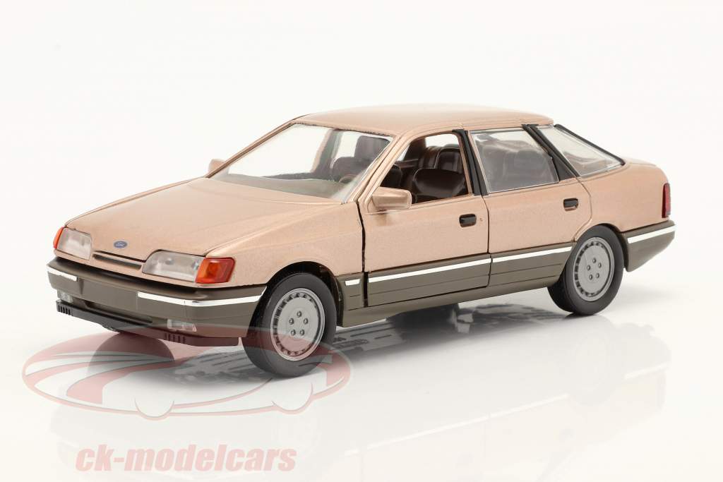 Ford Scorpio 1500 ブロンズ メタリック 1:24 Schabak