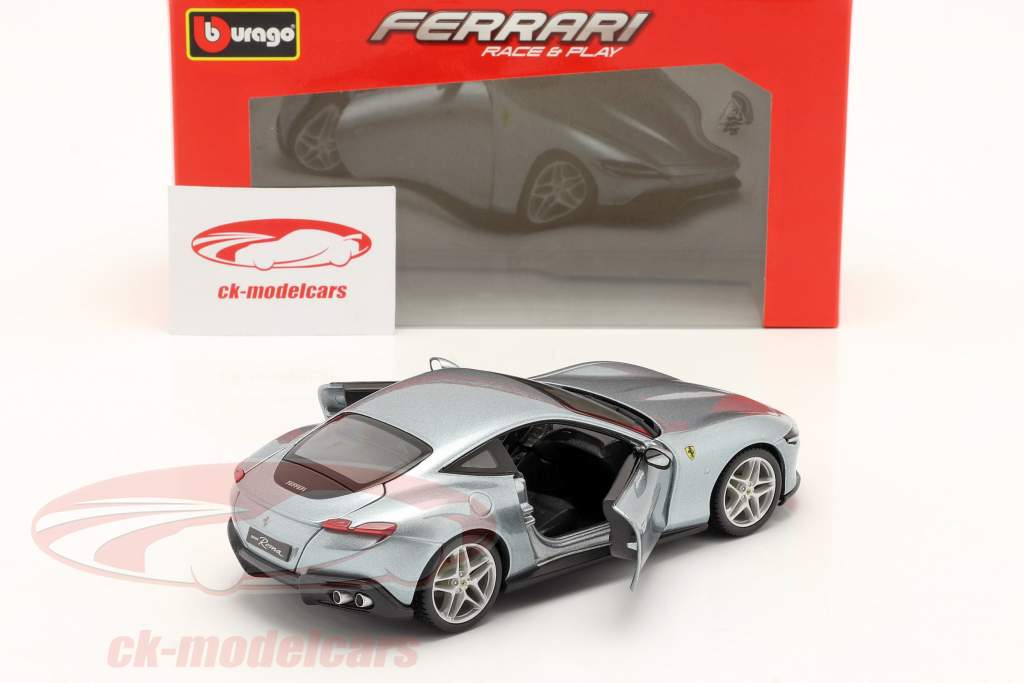 Ferrari Roma Ano de construção 2020 prata metálico 1:24 Bburago
