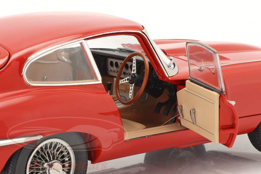 Jaguar E-Type Coupe RHD year 1961 red 1:18 Kyosho