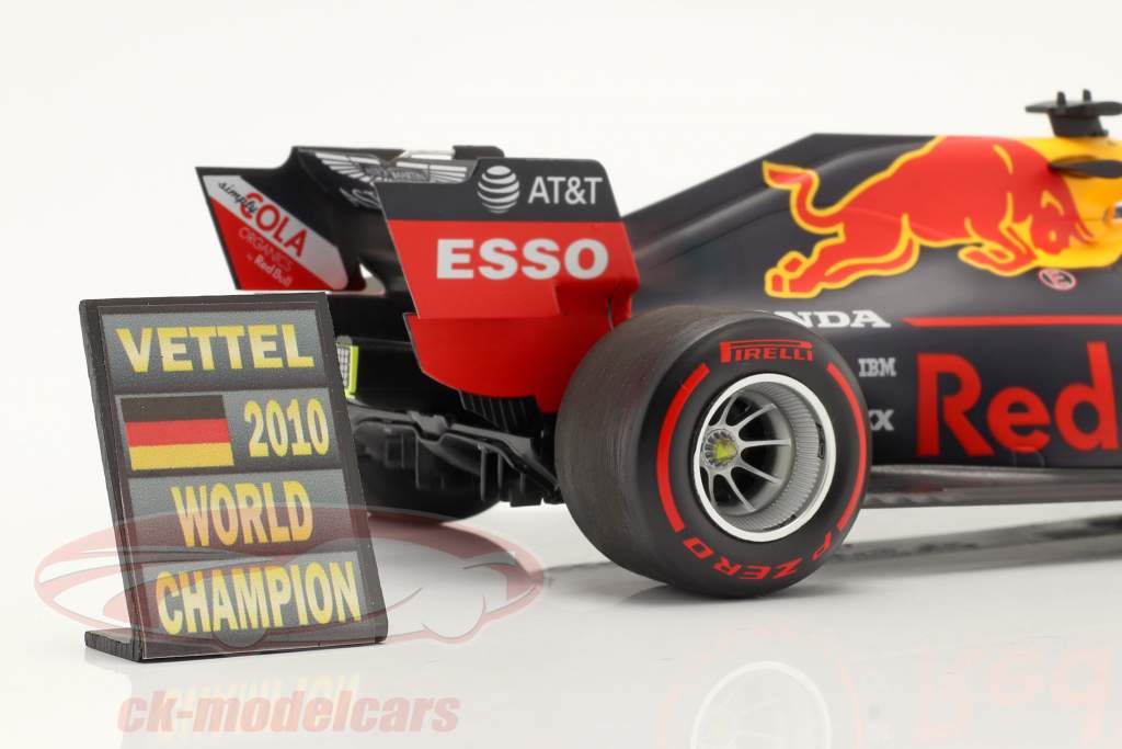 Sebastian Vettel formula 1 Campione del mondo 2010 Tavola da box 1:18 Cartrix