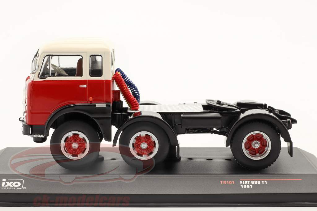 Fiat 690 T1 Baujahr 1961 rot / weiß 1:43 Ixo