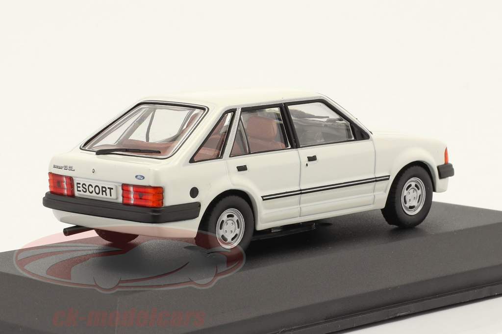 Ford Escort GL Byggeår 1982 hvid 1:43 Hachette