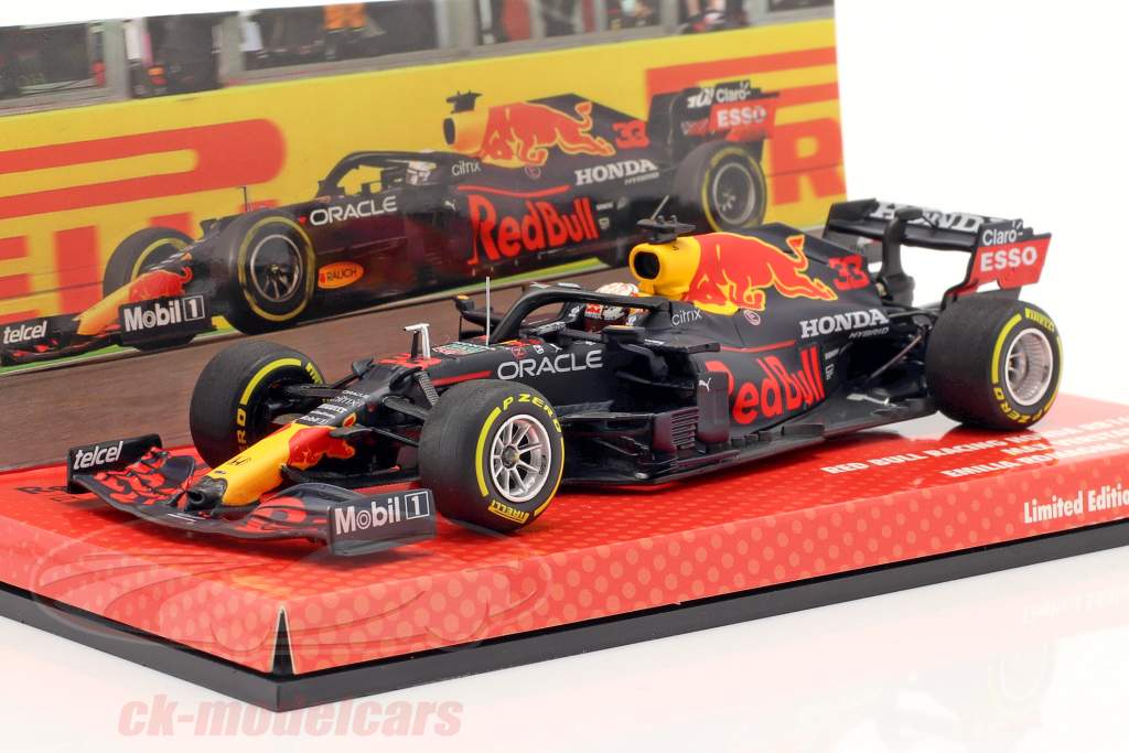 M. Verstappen Red Bull RB16B #33 winner Emilia Romagna formula 1 World Champion 2021 1:43 Minichamps