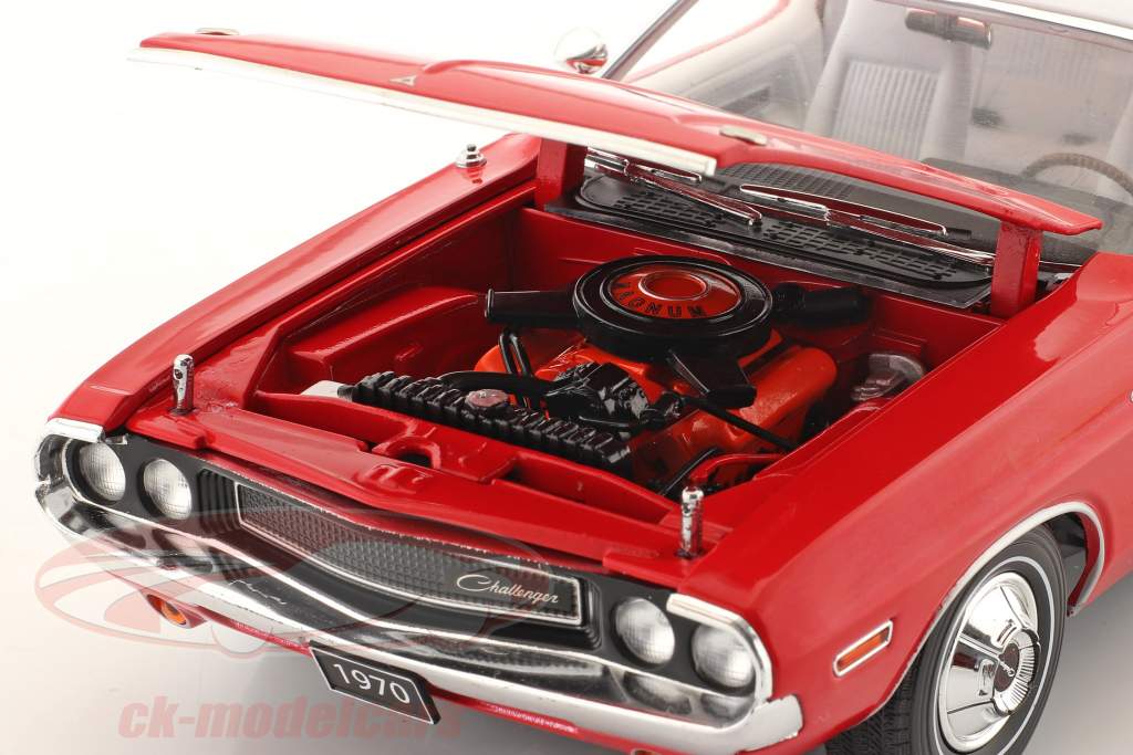 Dodge Challenger Byggeår 1970 Rød / hvid 1:18 Greenlight