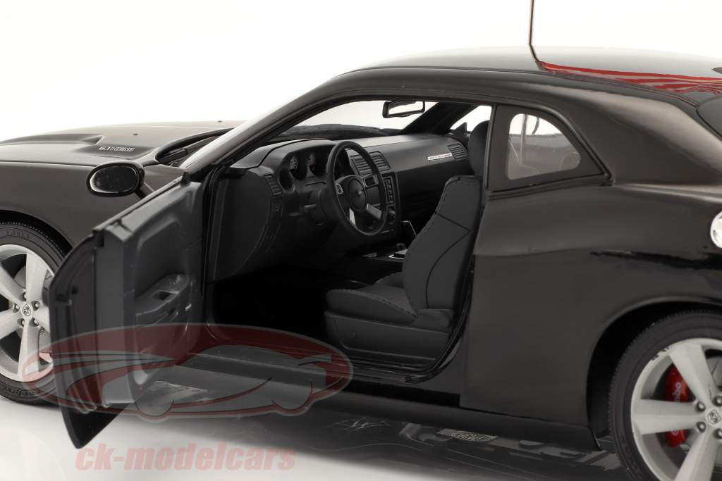 Dodge Challenger SRT8 George Washington Edition 2010 ブラック 1:18 GMP