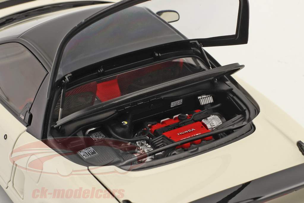 Honda NSX-R (NA2) 建設年 2019 チャンピオン 白  1:18 AUTOart
