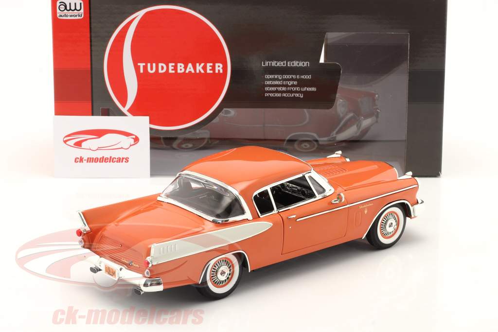 Studebaker Golden Hawk year 1957 copper / white 1:18 AutoWorld
