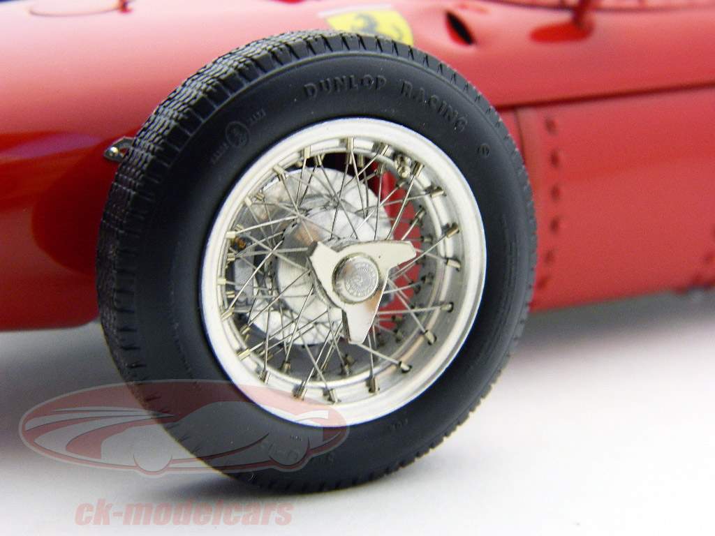 CMC 1:18 フェラーリディノ156 F1 Sharknose世界チャンピオン