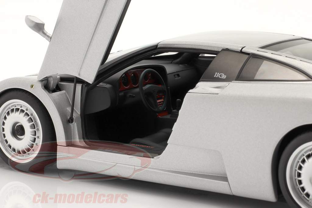 Bugatti EB110 GT 建設した年 1991 銀 1:18 AUTOart