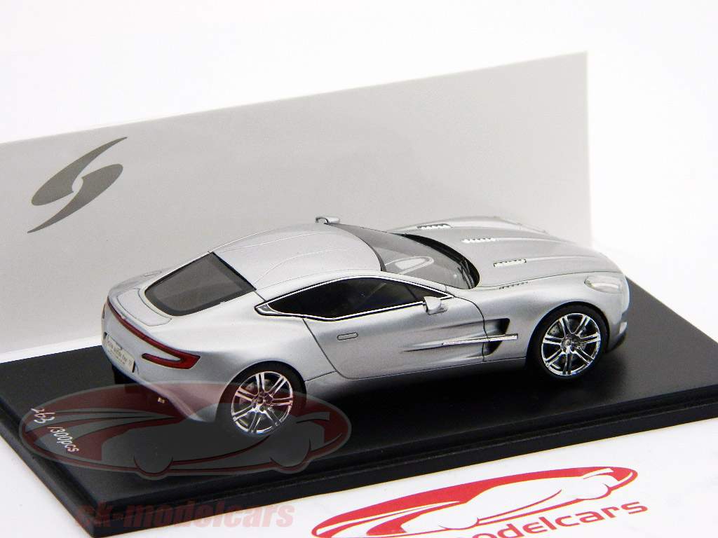 Aston Martin One-77 silver 1:43 Spark