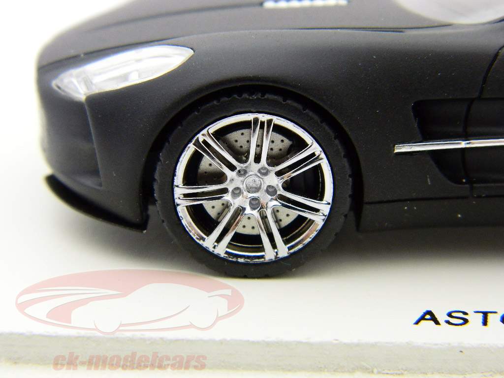 Aston Martin One-77 mattschwarz 1:43 Spark