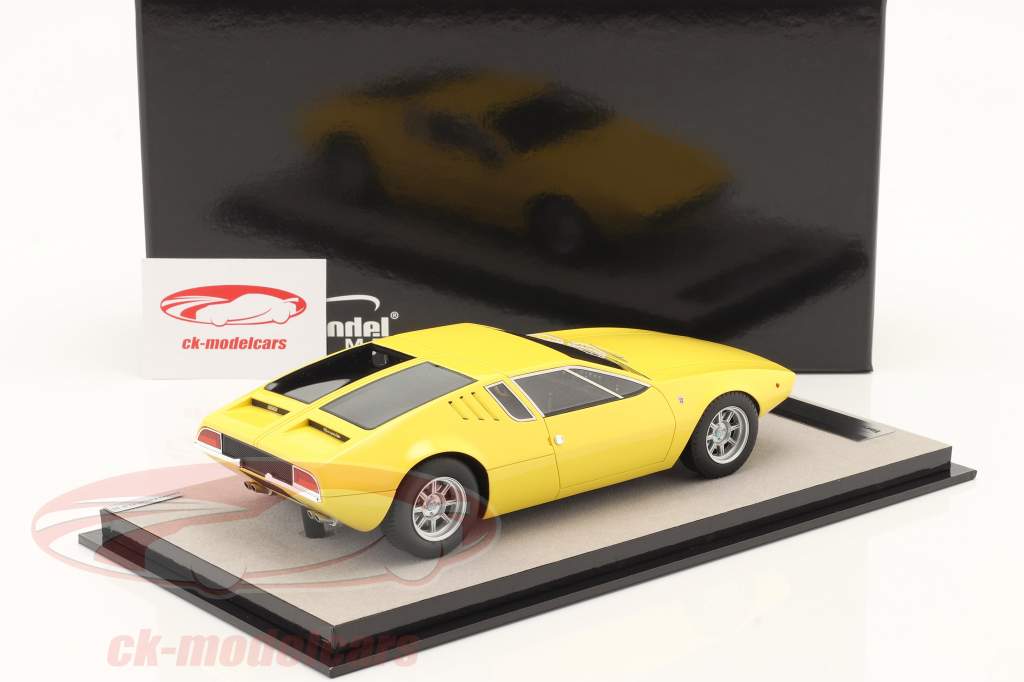 De Tomaso Mangusta Byggeår 1971 gul 1:18 Tecnomodel