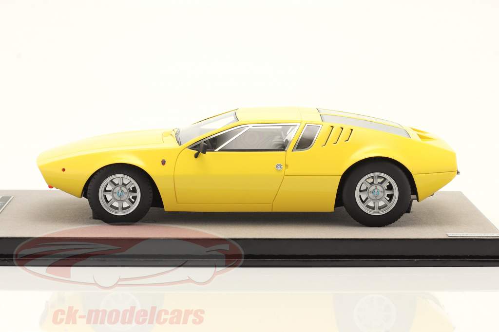 De Tomaso Mangusta Byggeår 1971 gul 1:18 Tecnomodel
