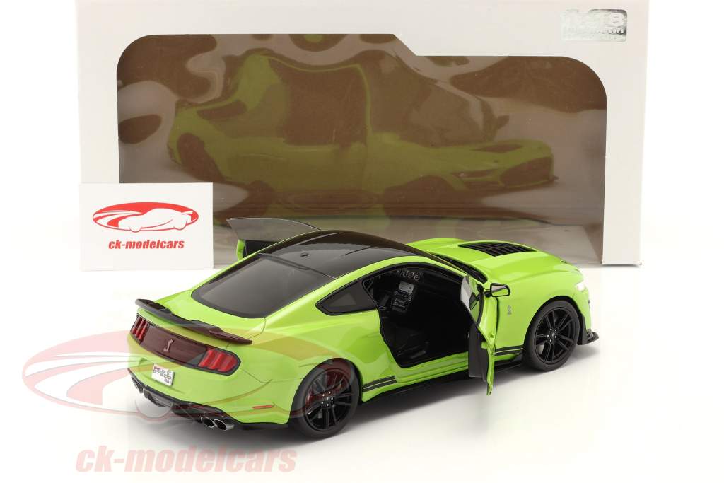 Ford Mustang Shelby GT500 year 2020 green metallic 1:18 Solido