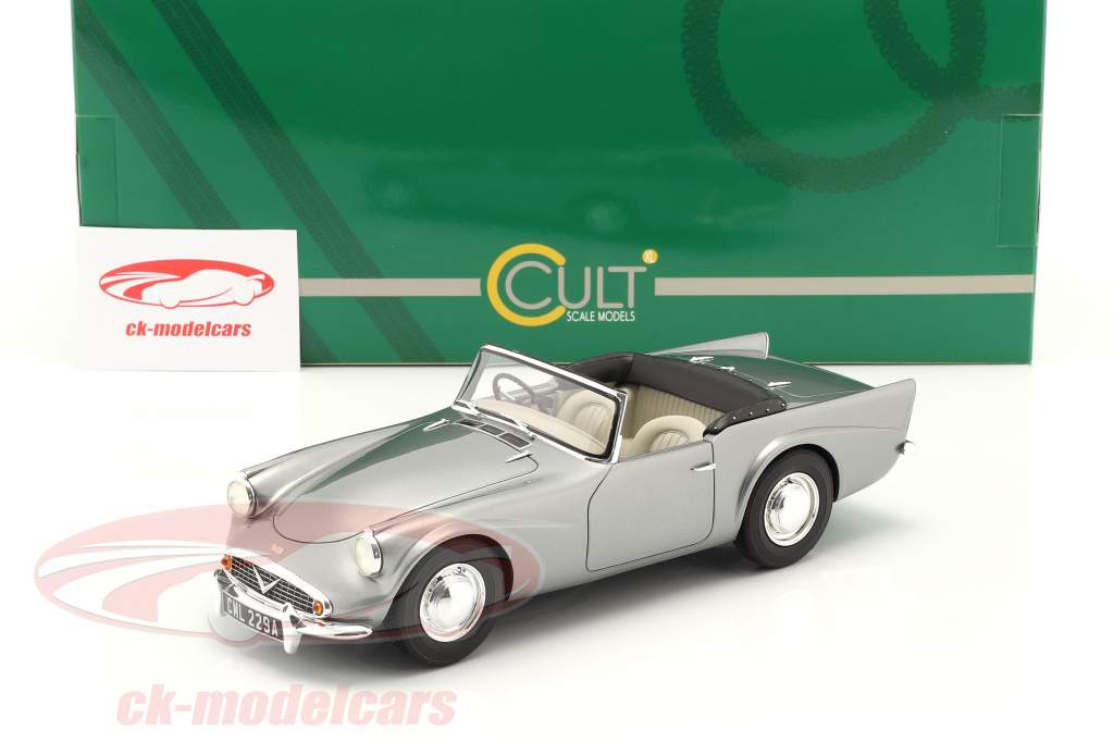 Daimler SP 250 Roadster year 1959-64 silver grey metallic 1:18 Cult Scale