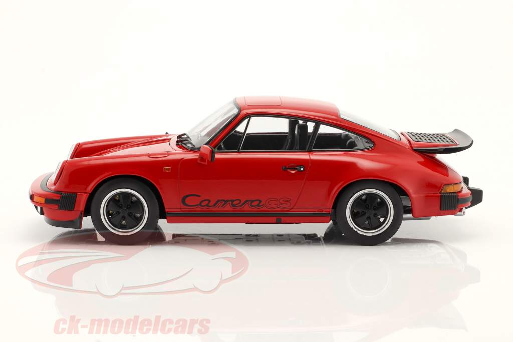 Porsche 911 Carrera 3.2 Clubsport Byggeår 1989 Rød / sort 1:18 KK-Scale