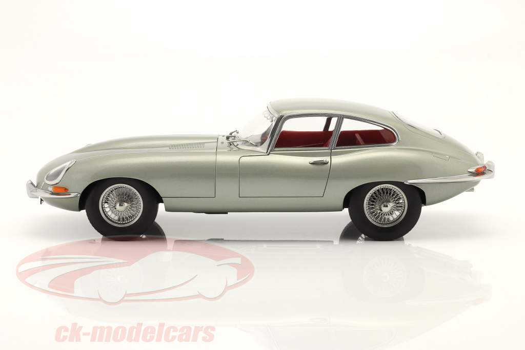 Jaguar E-Type Coupe Byggeår 1964 Grå metallisk 1:12 Norev