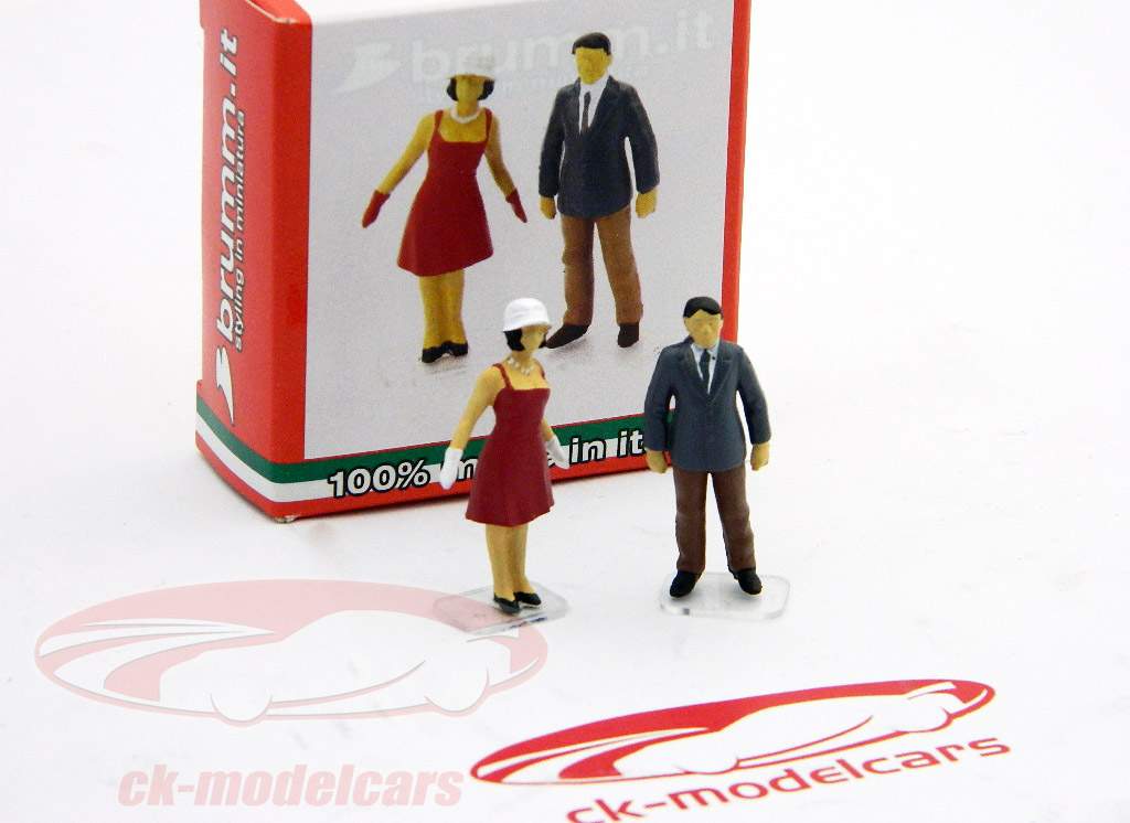 2 spectators in 60th-Style red-grey 1:43 Brumm