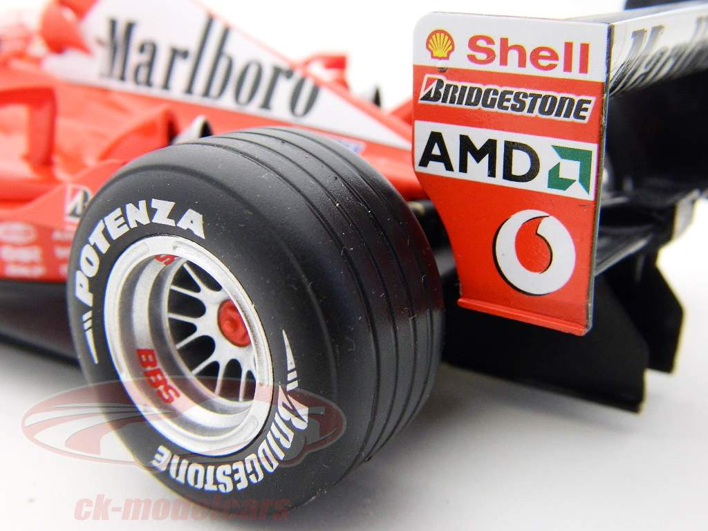 HotWheels 1:18 M. Schumacher Ferrari F2002 Marlboro world