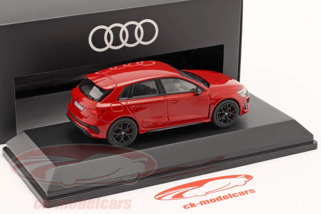 Audi RS 3 Sportback rosso tango 1:43 iScale