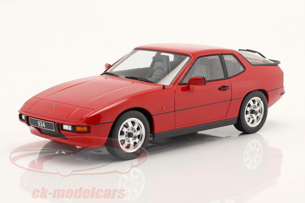 Porsche 924 Año de construcción 1985 rojo 1:18 KK-Scale