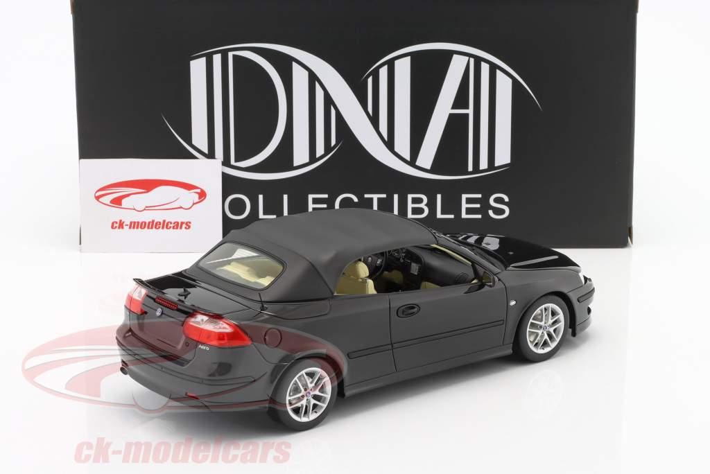 Saab 9-3 Aero cabriolet Byggeår 2005 sort 1:18 DNA Collectibles