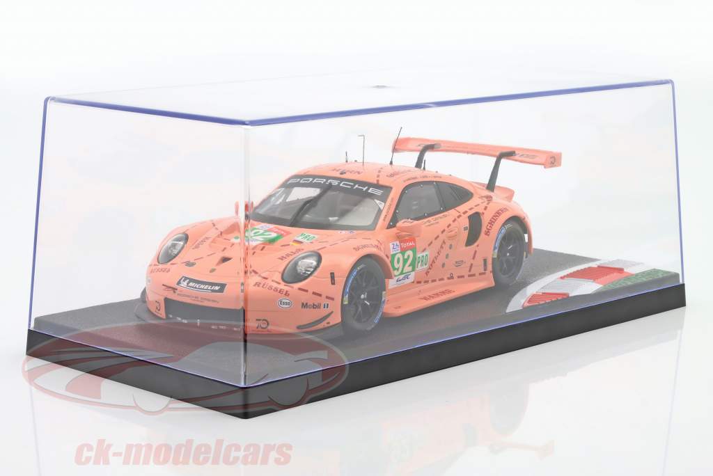 6 pieces showcases with racetrack and curb 1:18 Triple9