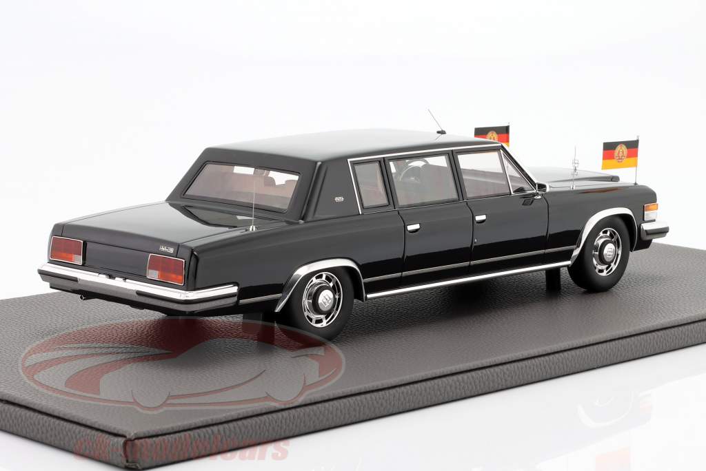 ZIL 4104 statslimousine DDR Erich Honecker 1985 sort 1:18 TopMarques