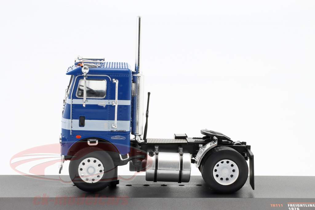 Freightliner COE Ano de construção 1976 azul / branco 1:43 Ixo