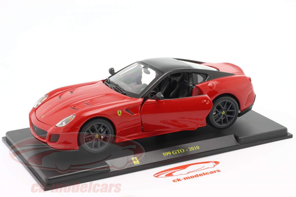Ferrari 599 GTO Année de construction 2010 le noir / rouge 1:24 Bburago