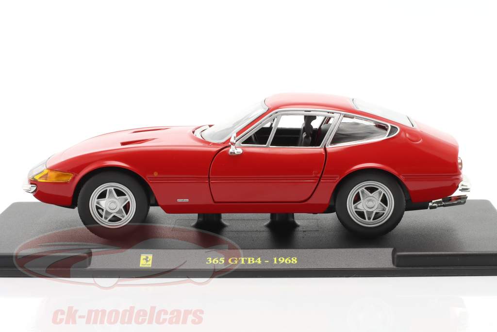 Ferrari 365 GTB/4 Année de construction 1968 rouge 1:24 Bburago