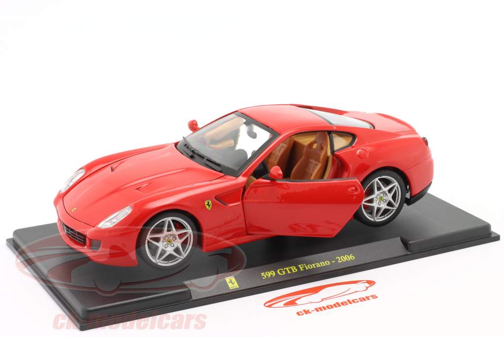 Ferrari 599 GTB Fiorano bouwjaar 2006 rood 1:24 Bburago