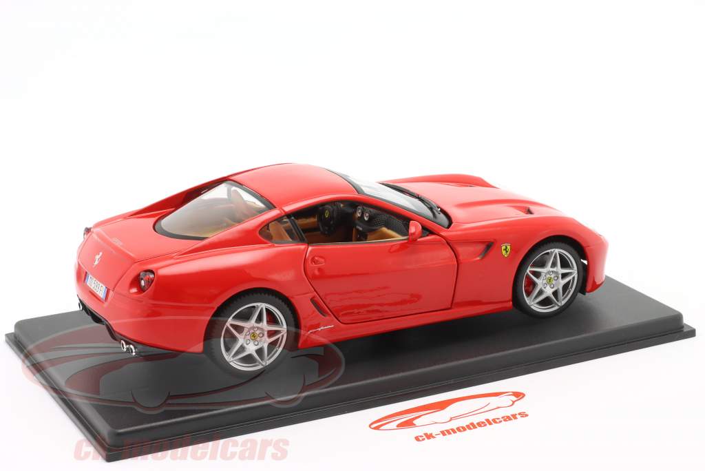 Ferrari 599 GTB Fiorano bouwjaar 2006 rood 1:24 Bburago