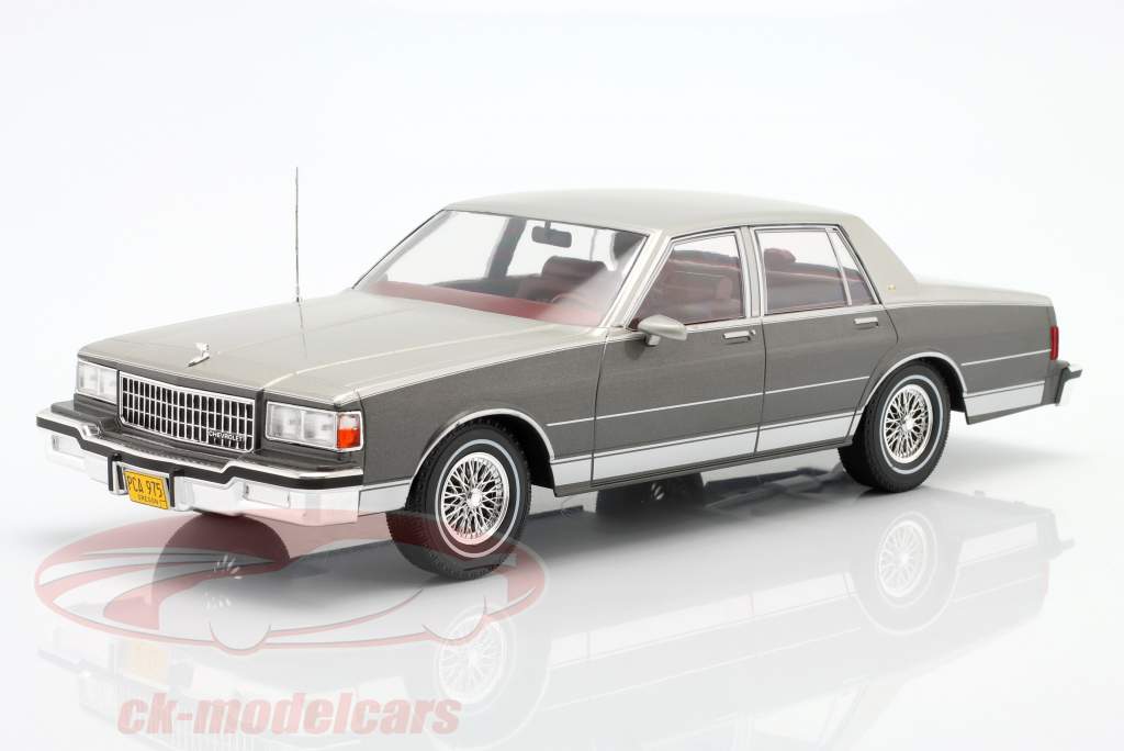 Chevrolet Caprice 建造年份 1987 灰色的 金属 1:18 ModelCar Group