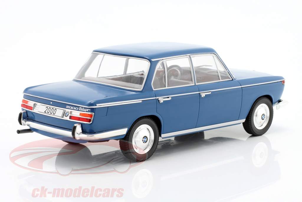 BMW 2000 Tilux (Typ 121) 建設年 1966 ダークブルー 1:18 ModelCar Group