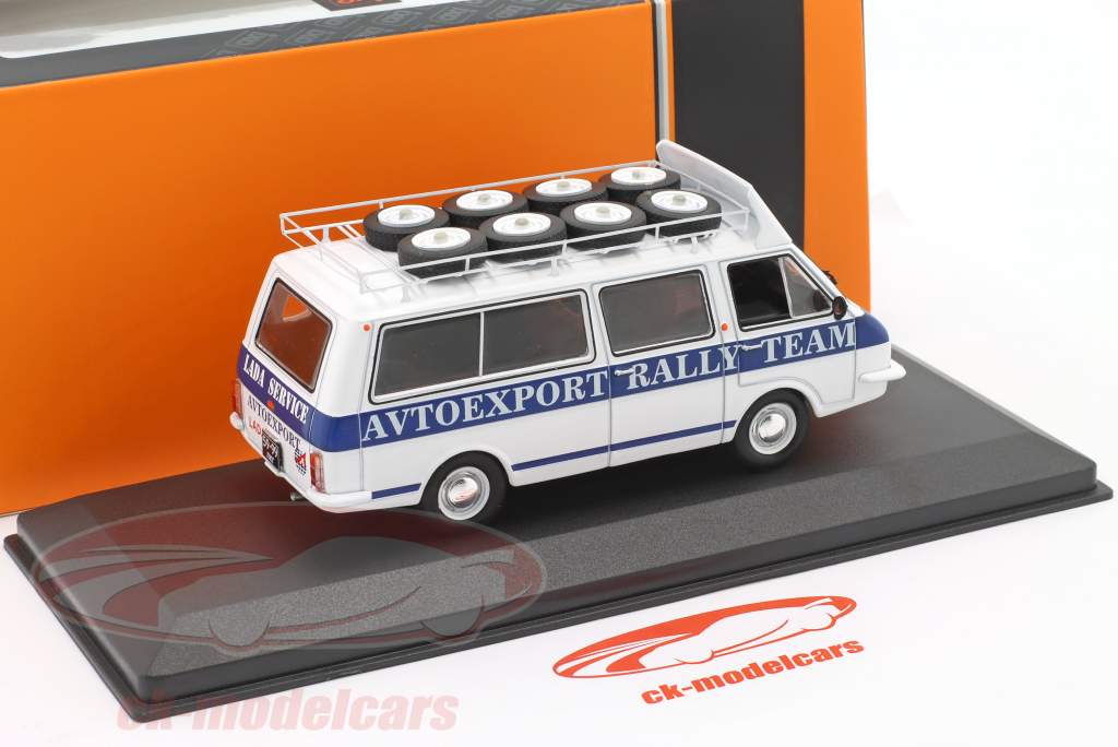 RAF-2203 Van Rallye Assistance Latvia Rally Team 1:43 Ixo