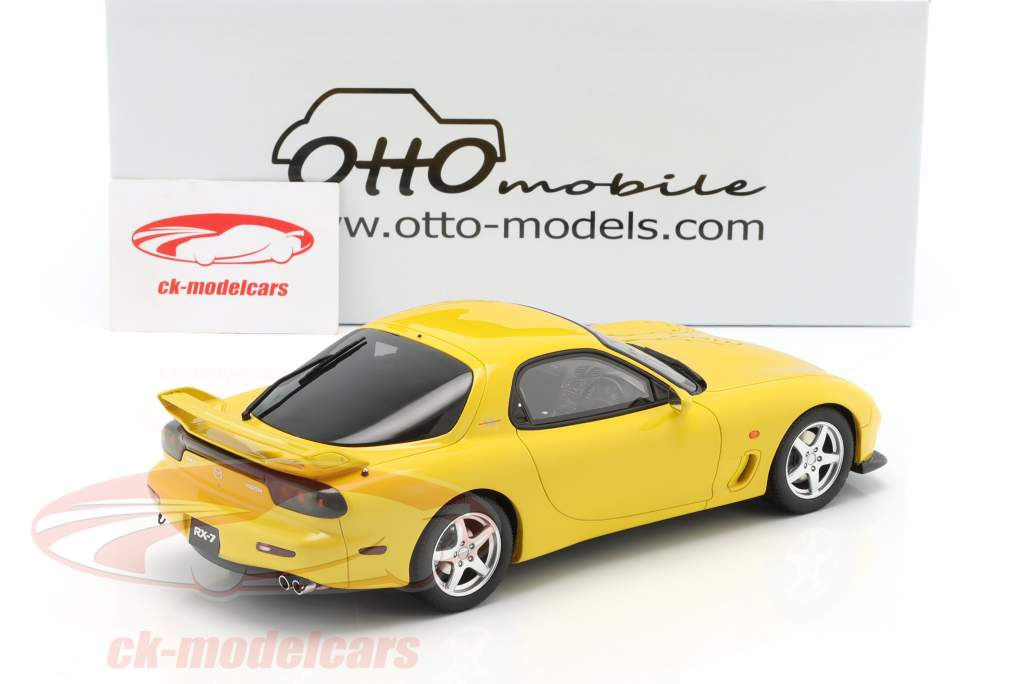 Mazda RX7 FD Type R Bathurst bouwjaar 1999 geel 1:18 OttOmobile