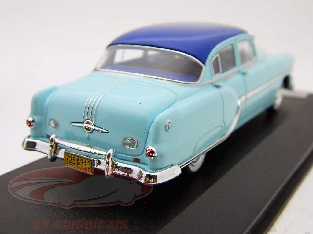 Pontiac Chieftain 1954 blue 1:43 Ixo Premium X