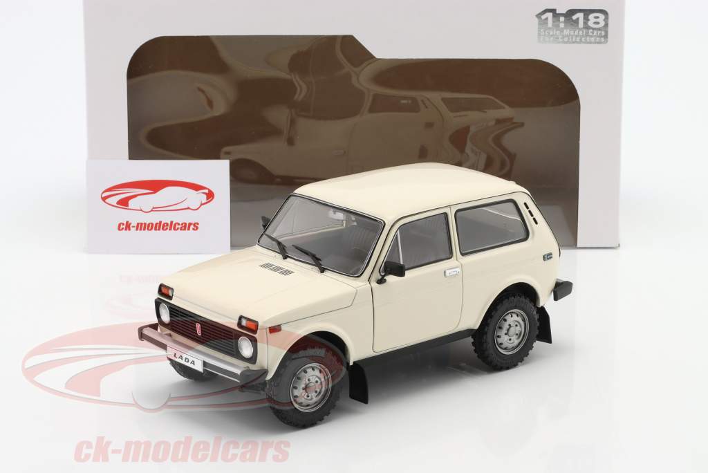 Lada Niva Baujahr 1980 creme weiß 1:18 Solido