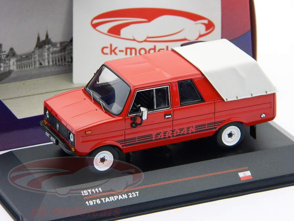 ターパン237 1976赤1時43モデルIxoです