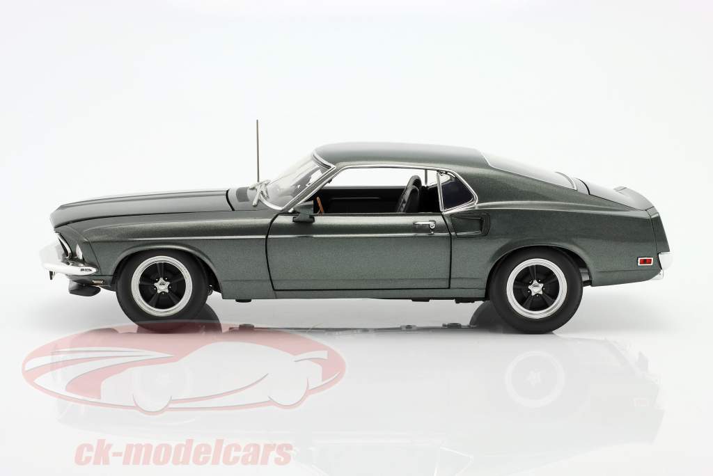 Ford Mustang GT Fastback 1969 donkergroen metalen 1:18 GMP