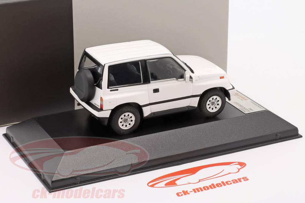 铃木 埃斯库多 年 1992 白 1:43 Premium X